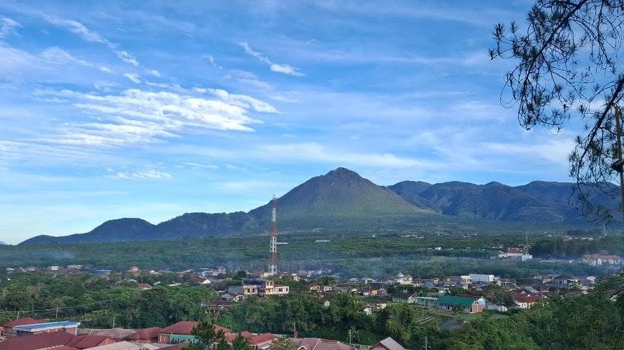 Burni Telong semakin bergejolak