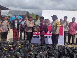 Kapolres dan Bhayangkari Datangi Pengungsi, Salurkan Bantuan Kemanusiaan