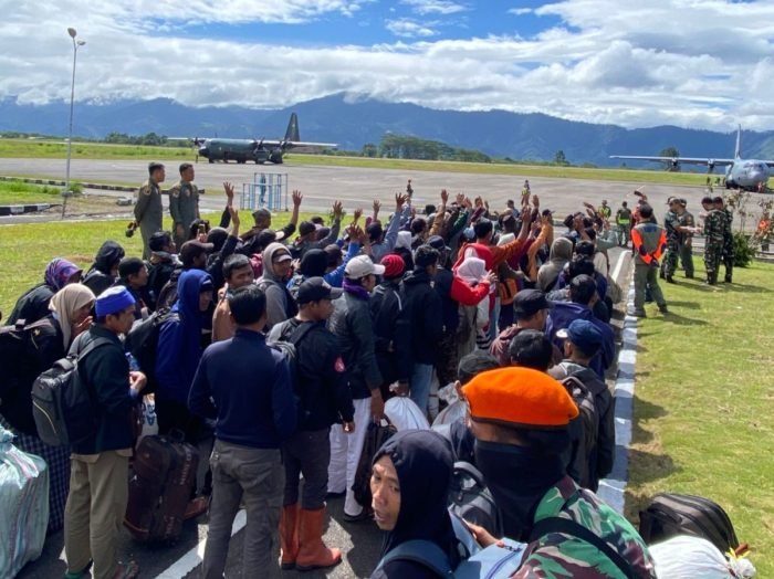 Pesawat Hercules TNI AU