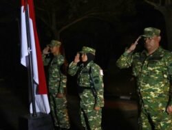 Di Bawah Nyala Api Negara, Dua Wartawan Aceh Kibarkan Merah Putih