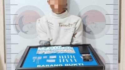 Digerebek Tengah Malam, 13 Paket Sabu Diamankan di Bandar