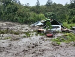 Rumah Hanyut, Harapan Tersisa: Kisah Arniani Pasca Banjir Wih Pesam