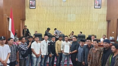 AMMB Demo DPRK Bener Meriah, Desak Pansus Dugaan Mark Up Sapi Meugang