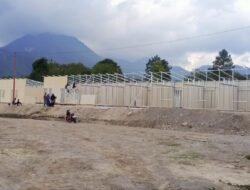 Sambut Kelahiran Anak Ketiga, Rumah Mas Mulyadi Hanyut Diterjang Banjir, Bantuan Kemensos Tertahan Karena Salah NIK