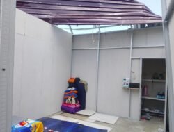 Puting Beliung Terjang Huntara Ketipis, Lima Unit Rusak di Bagian Atap