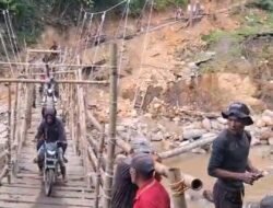 Jembatan Wih Kanis Dibiarkan Rusak, Warga Bergerak Sendiri di Tengah Ancaman Maut
