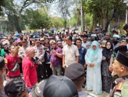 Korban Banjir Kepung Kantor Pemerintah, Desak Dana Segera Dicairkan