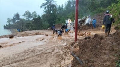 Aceh Tengah Lumpuh! Banjir dan Longsor Putus Akses, Warga Terisolir